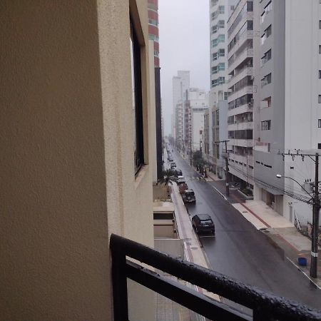 Apartamento Balneário Camboriú エクステリア 写真